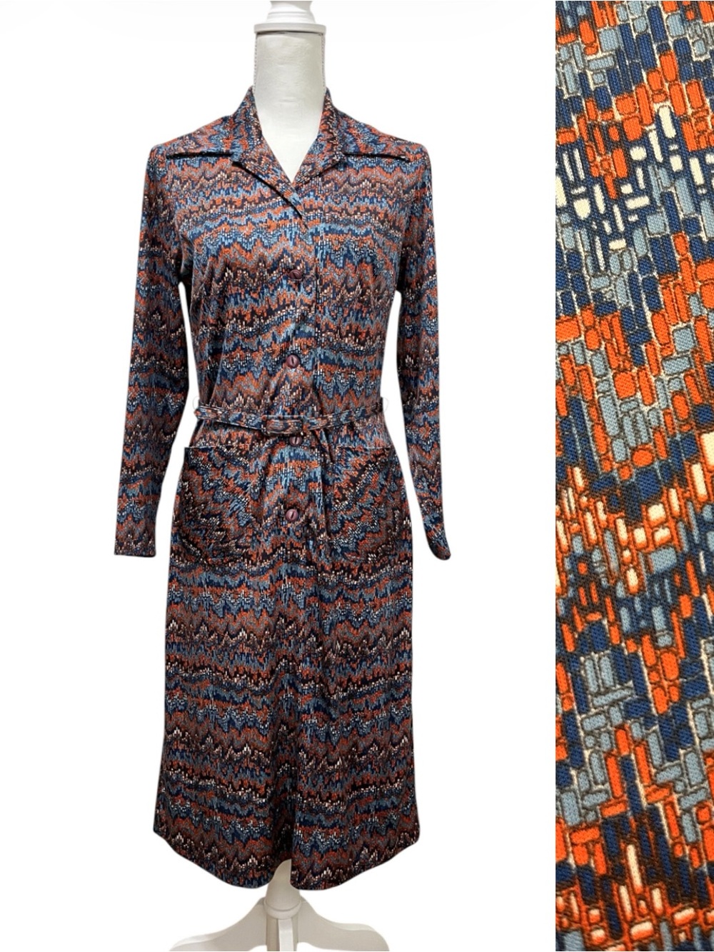 Vintage 70’s Abstract Print Long Sleeve Belted Shirt Dress in Rust and Blue
